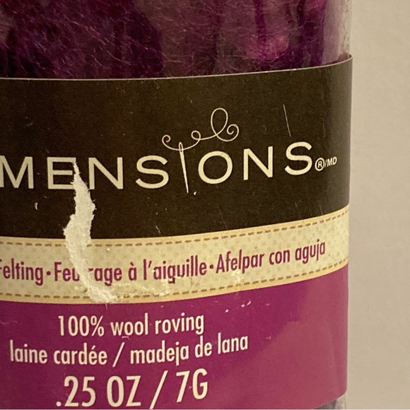 6 Dimensions FeltWorks 100% Wool Purple Curly Roving 0.25oz Needle Felting Craft - Picture 13 of 16